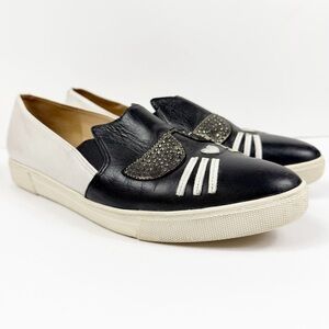 Karl Lagerfeld Black and White Cat Sneakers 9.5‎